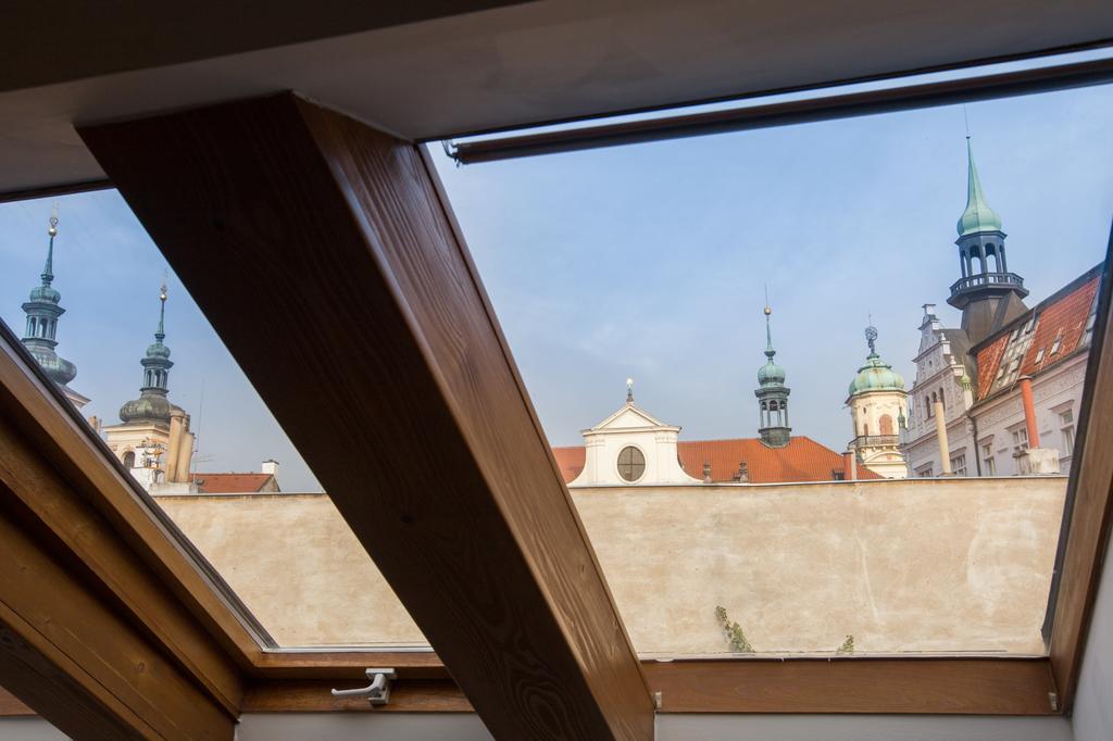 Bohemian Chic 2 Bedroom 2 Bathroom Loft With Hanging Chair Praga Exterior foto